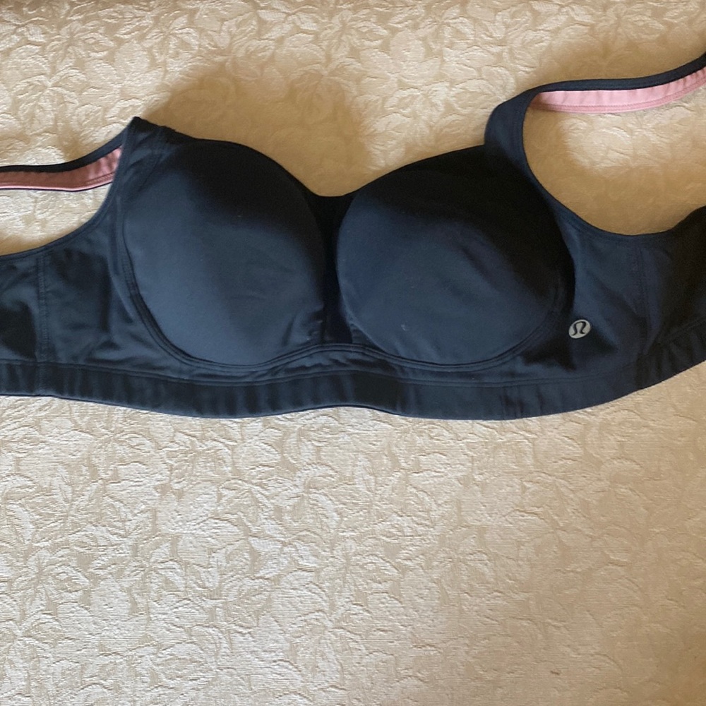 Lululemon bra